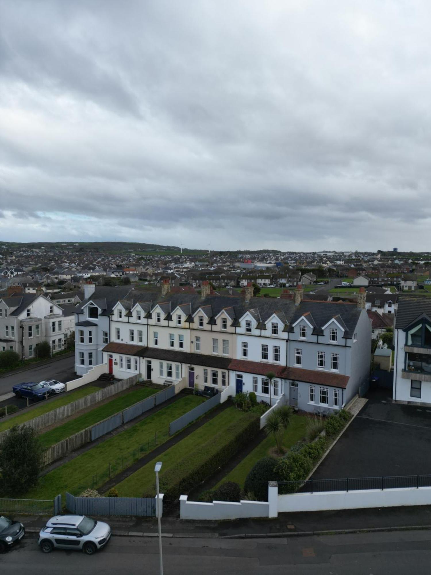 The Victorian Townhouse Portrush Villa Bagian luar foto